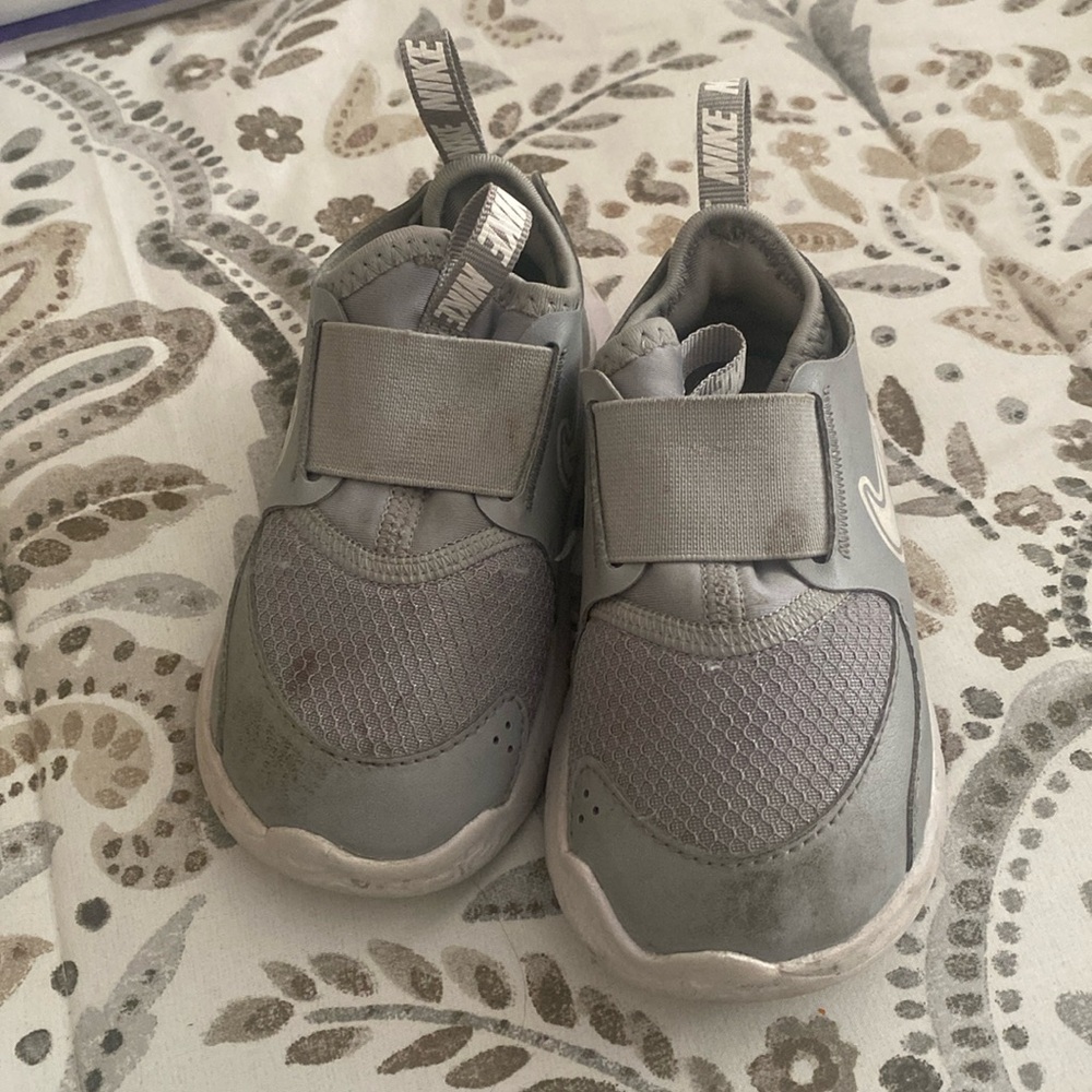 Toddler shoes